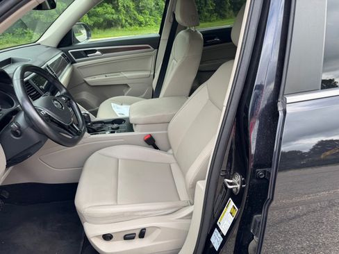 Used 2019 Volkswagen Atlas SE w/ Panoramic Sunroof Package AWD/4WD image 12