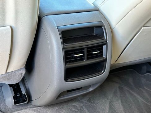 Used 2022 Cadillac XT5 Premium Luxury image 16