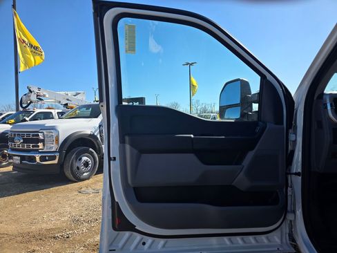 New 2026 Ford F350 XL w/ XL Chrome Package image 22