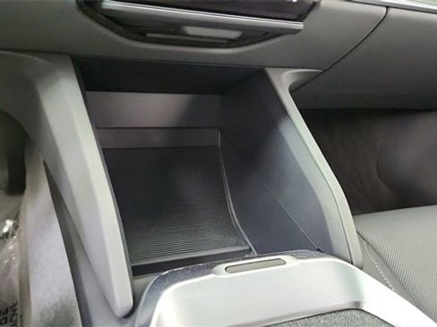 Used 2024 Lucid Air Touring image 48