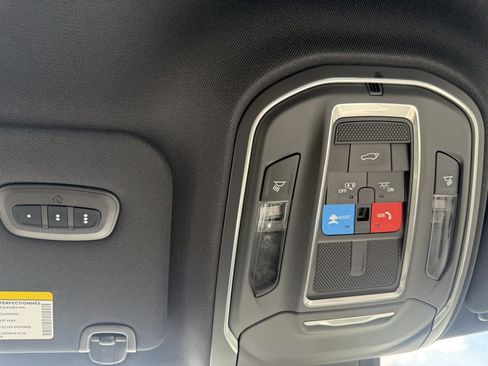 New 2026 Jeep Cherokee Limited image 8