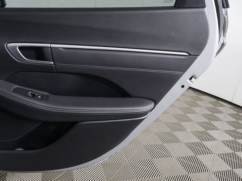 Used 2023 Hyundai Sonata Limited FWD image 28