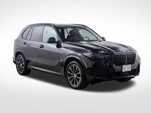 Used 2026 BMW X5 xDrive40i w/ M Sport Package AWD/4WD image 7