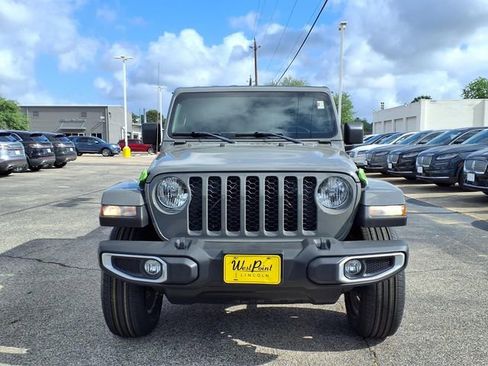 Used 2021 Jeep Gladiator Sport AWD/4WD image 19