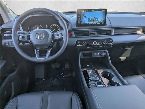 New 2025 Honda Pilot EX-L image 14