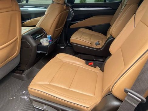 Used 2025 Cadillac Escalade Premium Luxury w/ Touring Package AWD/4WD image 20