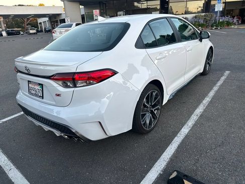 Used 2020 Toyota Corolla SE FWD image 4
