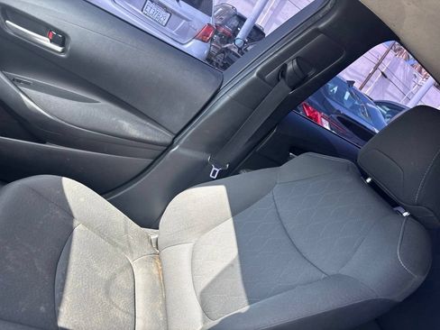 Used 2020 Toyota Corolla LE FWD image 15