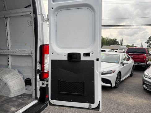 Used 2021 RAM ProMaster 2500 w/ Convenience Group FWD image 13