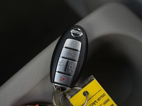 Used 2016 Nissan Quest SV FWD image 50