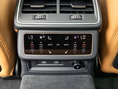 Used 2026 Audi RS 6 performance AWD/4WD image 52