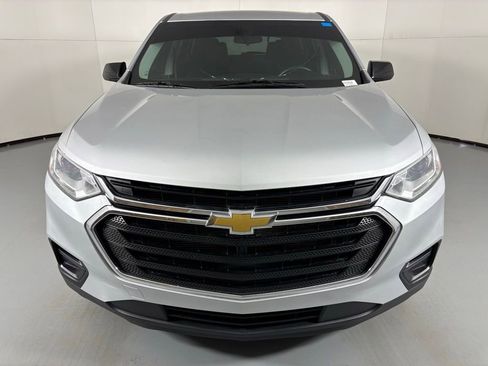 Used 2020 Chevrolet Traverse LS image 4