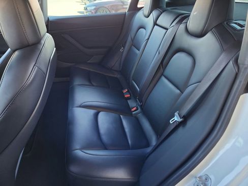 Used 2021 Tesla Model 3 Long Range AWD/4WD image 21