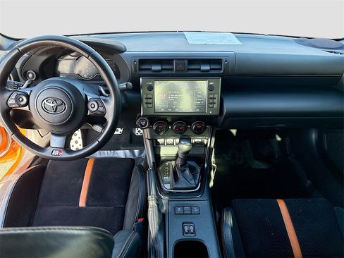 Used 2023 Toyota GR86 10th Anniversary SE image 21