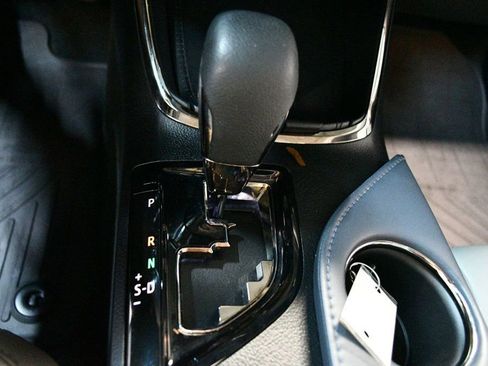 Used 2013 Toyota Avalon XLE Premium FWD image 53