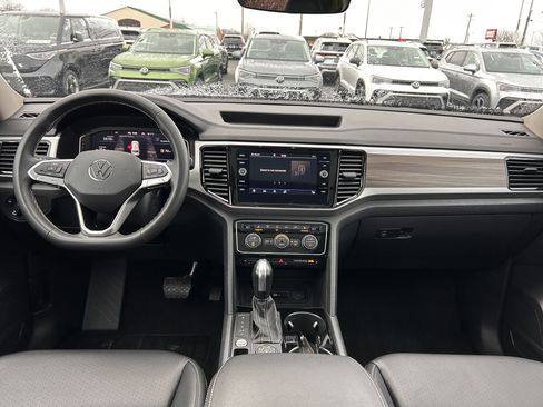 Certified 2023 Volkswagen Atlas SEL image 10