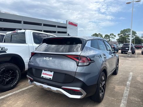 Used 2024 Kia Sportage EX FWD image 7