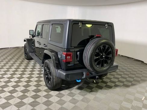 Used 2023 Jeep Wrangler Unlimited Sahara AWD/4WD image 9