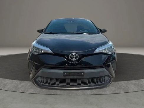 Used 2020 Toyota C-HR XLE FWD image 8