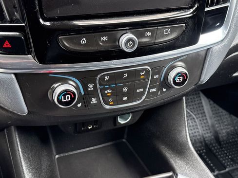 Used 2019 Chevrolet Traverse LT w/ LT Premium Package FWD image 28
