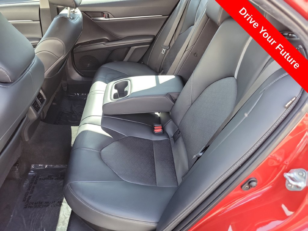 Used 2022 Toyota Camry XSE FWD image 28