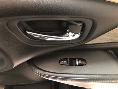 Used 2015 Nissan Murano Platinum w/ Platinum Technology Package image 15