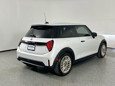 Used 2025 MINI Cooper S image 5