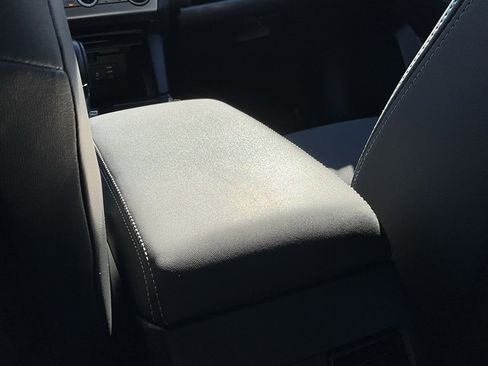 Used 2017 Subaru Outback 2.5i Limited image 45