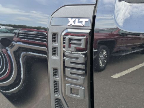 Used 2024 Ford F250 XLT w/ Black Appearance Package AWD/4WD image 20