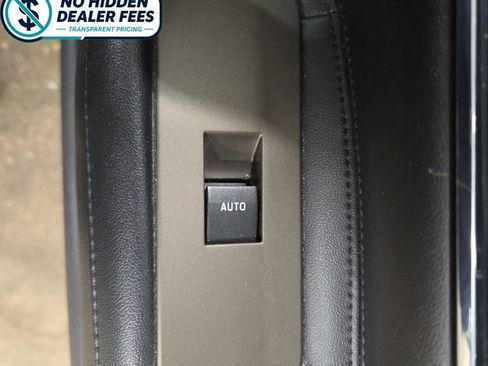 Used 2013 Lincoln MKX AWD image 25