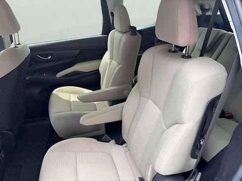 Used 2024 Subaru Ascent Premium w/ Convenience Package AWD/4WD image 6