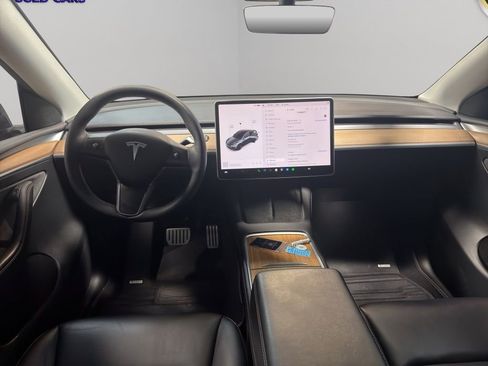 Used 2023 Tesla Model Y Performance image 14