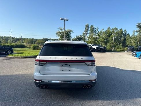 Used 2023 Lincoln Aviator Reserve w/ Equipment Group 201A RWD image 5