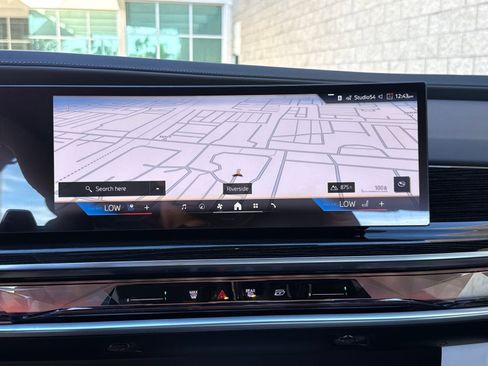 New 2026 BMW 740i w/ Executive Package image 27