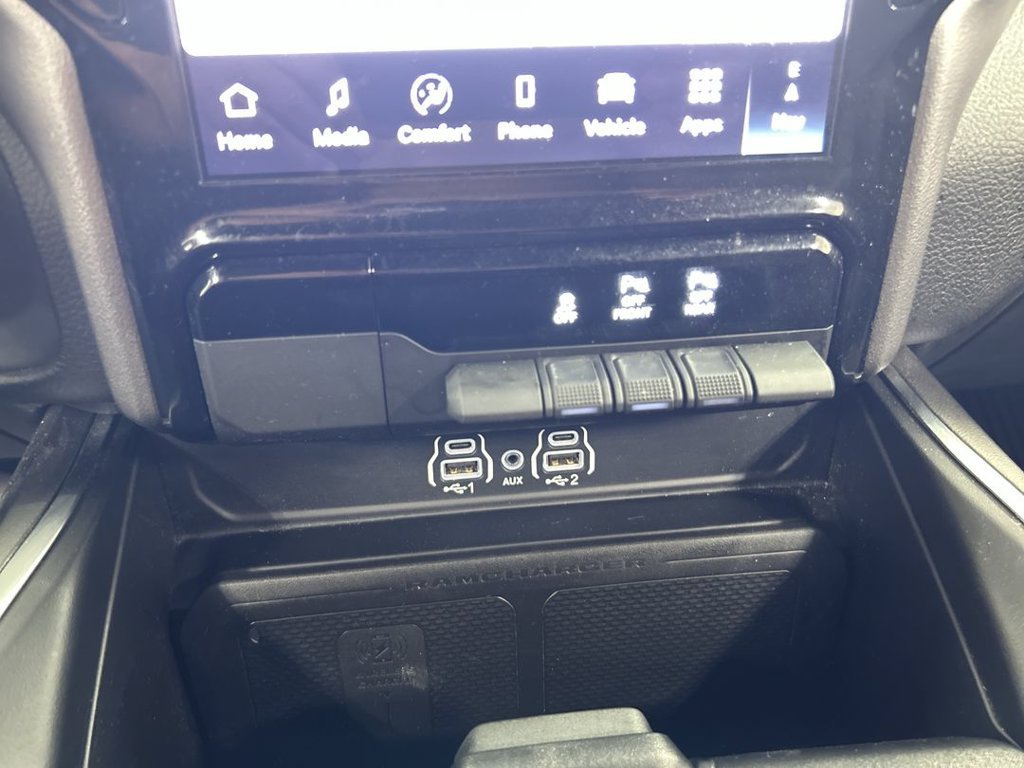 Used 2025 RAM 1500 Big Horn AWD/4WD image 17