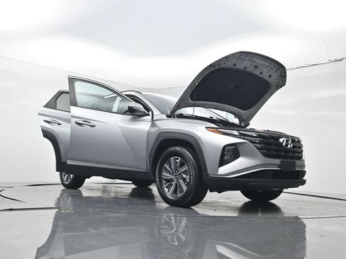 Used 2023 Hyundai Tucson Blue AWD/4WD image 30