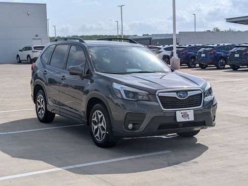 Certified 2021 Subaru Forester Premium AWD/4WD image 7