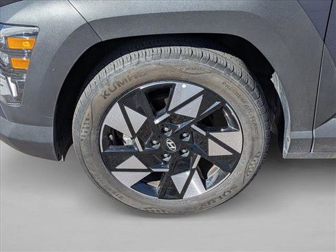Used 2025 Hyundai Kona SEL image 15