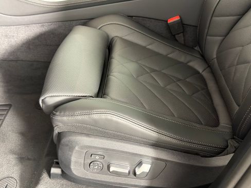 New 2026 BMW X5 sDrive40i w/ M Sport Package image 11