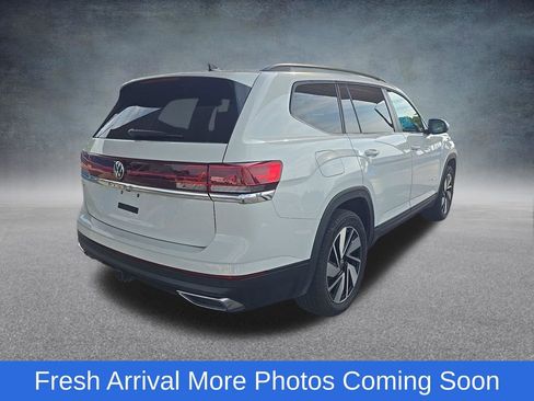 Used 2025 Volkswagen Atlas SE FWD image 4