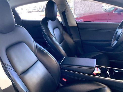 Used 2019 Tesla Model 3 Standard Range RWD image 8