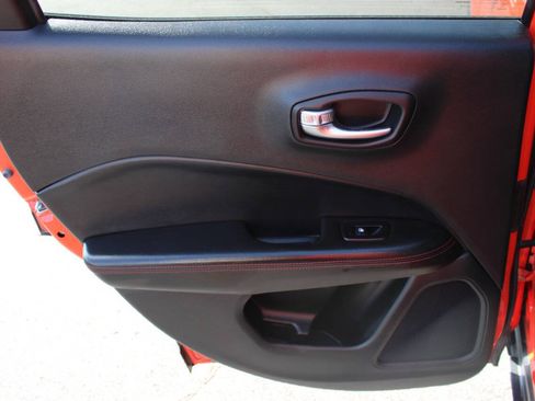 Used 2021 Jeep Compass Trailhawk AWD/4WD image 15