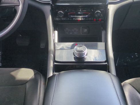 Certified 2023 Jeep Grand Cherokee L Laredo image 20