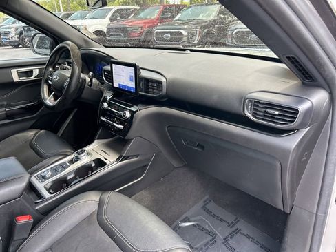 Used 2023 Ford Explorer ST image 39
