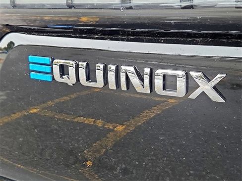New 2025 Chevrolet Equinox EV LT w/ Convenience Package II image 12
