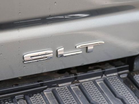 Used 2024 GMC Sierra 2500 SLT w/ SLT Convenience Package AWD/4WD image 8