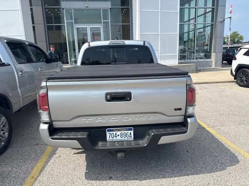 Used 2023 Toyota Tacoma TRD Sport AWD/4WD image 5