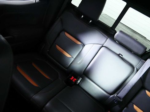 Used 2021 GMC Sierra 1500 AT4 w/ AT4 Premium Package AWD/4WD image 12