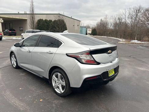 Used 2018 Chevrolet Volt LT w/ Comfort Package image 6