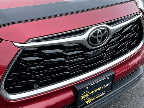 Used 2020 Toyota Highlander Limited image 32